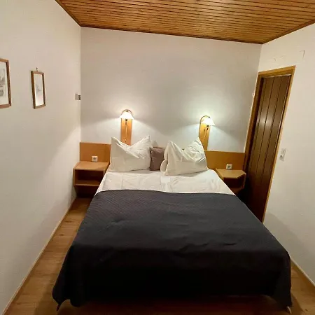 公寓 安格度假酒店 *