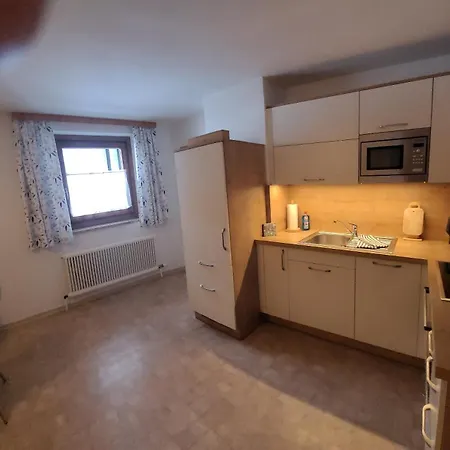 安格度假酒店 *